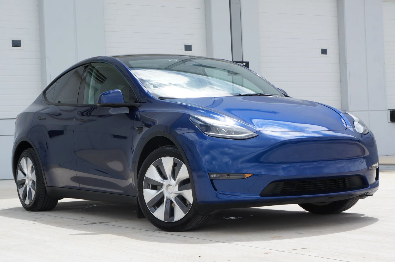 tesla model y 2023 7SAYGAEE6PF850531 image tesla model y 2023 7SAYGAEE6PF850531 image